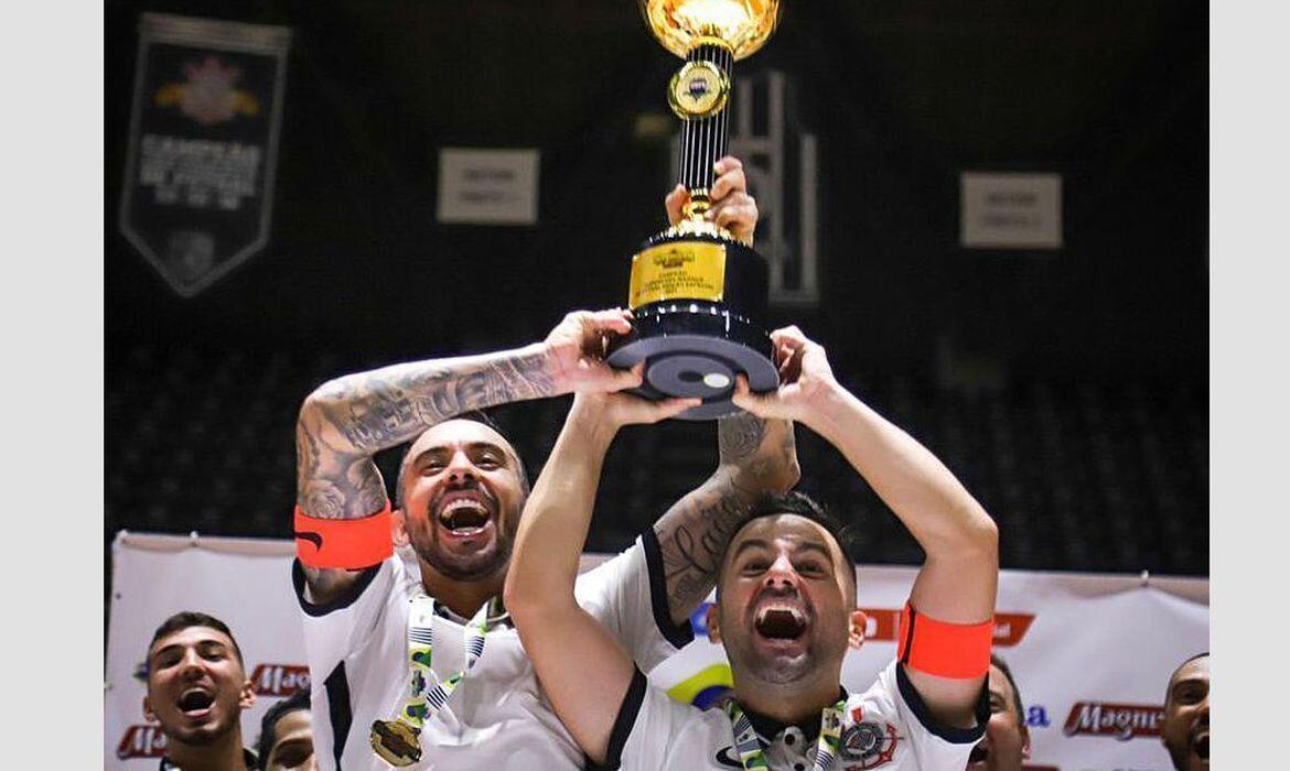 Corinthians vence revanche com Magnus e vai à Libertadores de Futsal