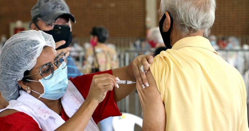 Cuiabá recebe mais 5 430 doses de Coronavac para concluir imunização de idosos acima de 80 anos 2021 03 07 10:57:37