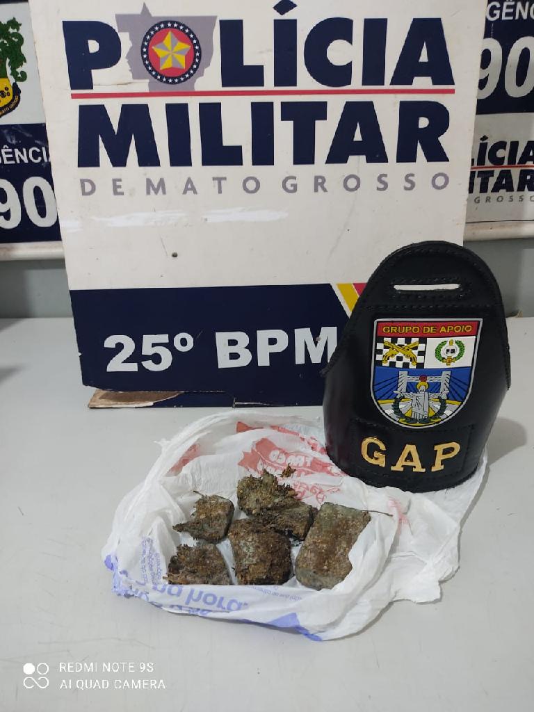 GAP prende suspeito e fecha verduraria de fachada do tráfico de drogas no Construmat 2021 03 18 16:04:18