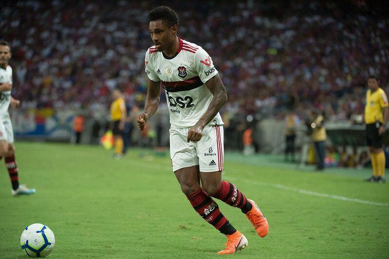 Vitinho faz avaliação em sua vida no Flamengo e diz que ainda pode despontar no clube 3 Vitinhoooo