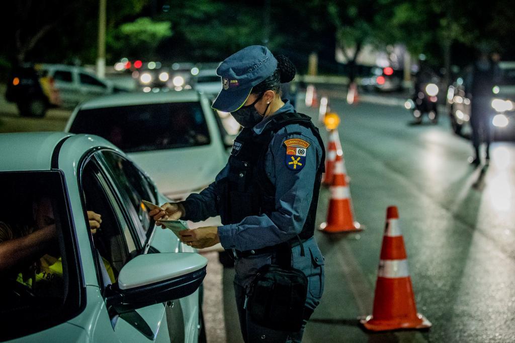 em 11 dias operacao dispersao iv multa 372 pessoas por aglomeracao