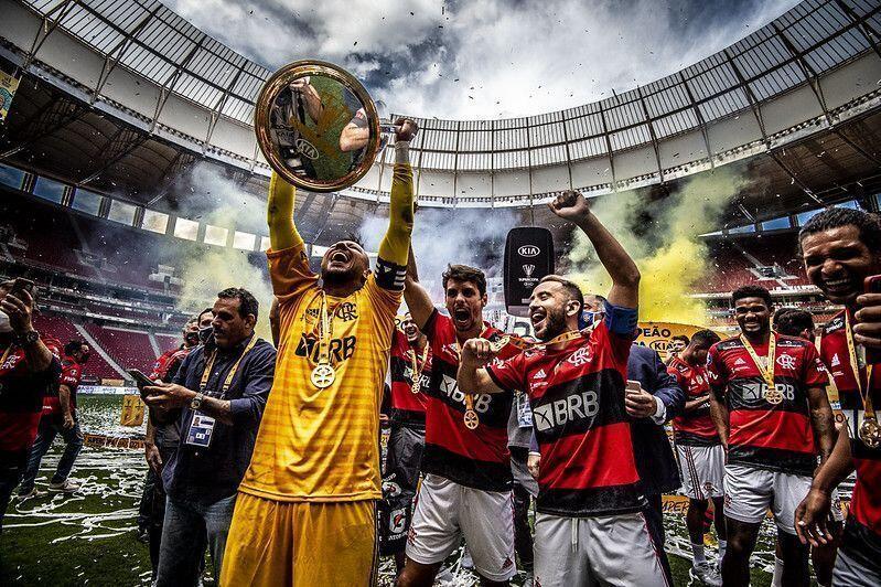 Título da Supercopa deixa o Flamengo a apenas um do Palmeiras com mais títulos nacionais 2 51109675579 01a2c66e30 c