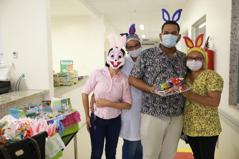 Crianças hospitalizadas na ala pediátrica do HMC ganham ovos de Páscoa 2021 04 06 08:59:16