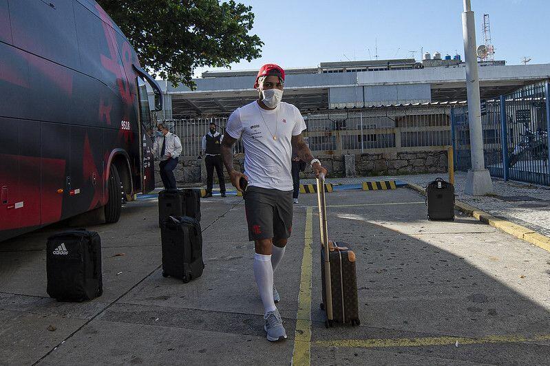 Flamengo desembarca em Brasília para final da Supercopa com reforço de Matheuzinho 2 Gabiiii