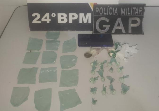 Policiais encontram cocaína em freezer de bar e pessoas aglomeradas 2021 04 16 17:13:19