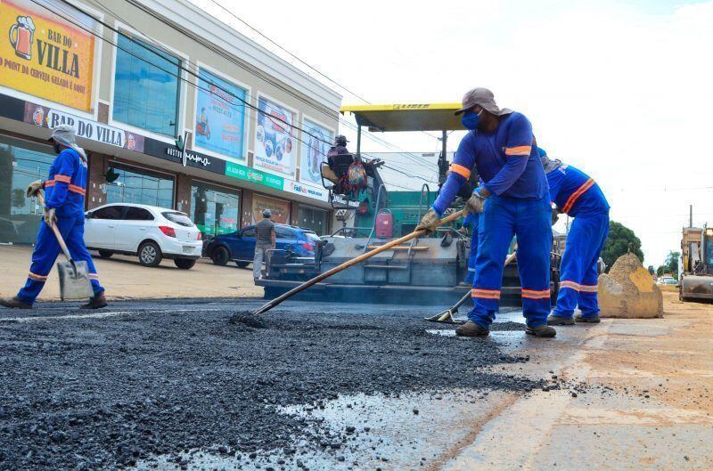 Secretaria de Mobilidade Urbana realiza obra de recapeamento viário na Rua Paraíso nesse sábado 17) 2021 04 17 16:21:16