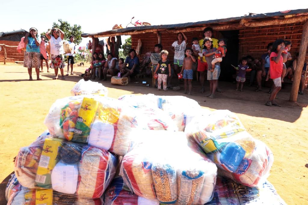acao da primeira dama beneficia familias da etnia xavante com entrega de 300 cestas basicas