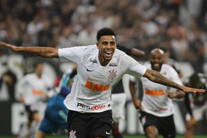 Xodó de Ceni no Fortaleza, Gustagol garante que retornaria ao Brasil para jogar no Flamengo 2 gustagol