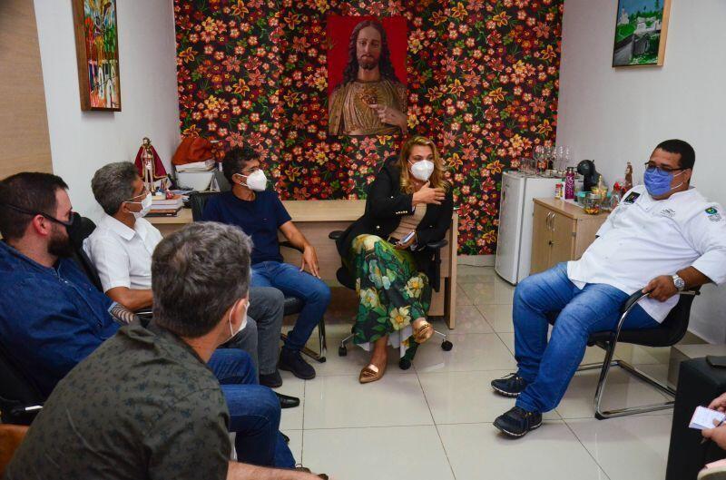 prefeitura homenageia classe de cozinheiros em gesto de apoio a regulamentacao da profissao