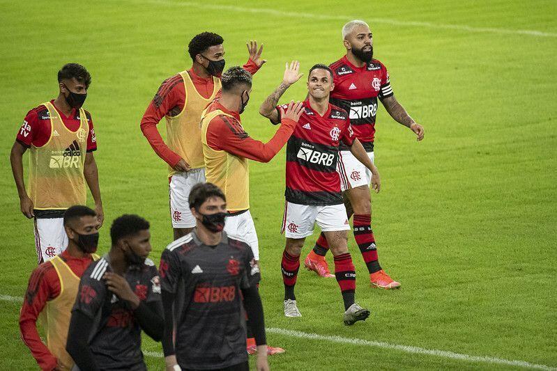Michael e Vitinho provam seus valores no Carioca e mostram que podem ser muito úteis a Rogério Ceni 2 51166678233 c83667deb1 c