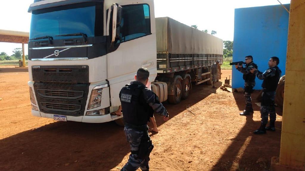 PM rende motorista e encontra carreta em Brasnorte 2021 05 23 11:54:09