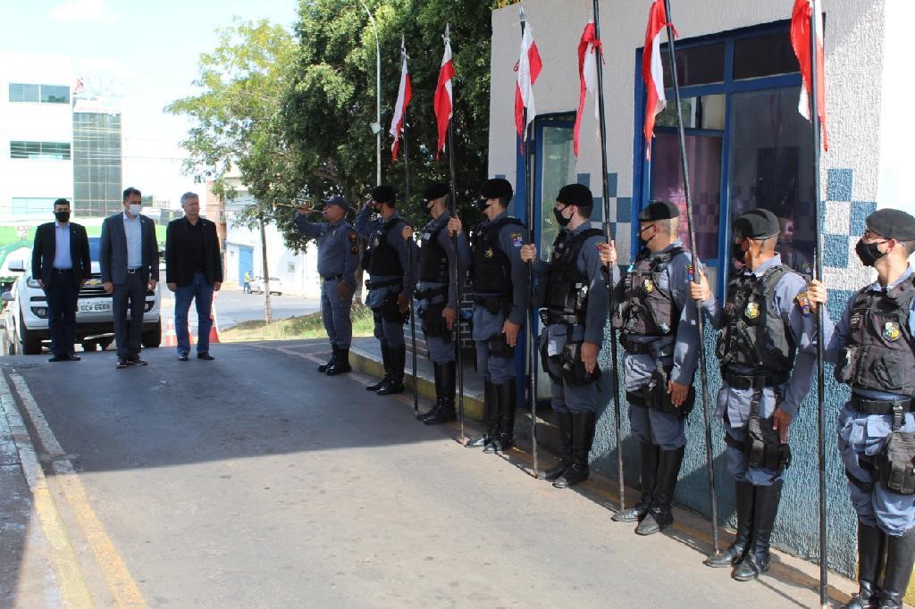 comando geral da pm recebe a visita de secretario de seguranca publica do acre