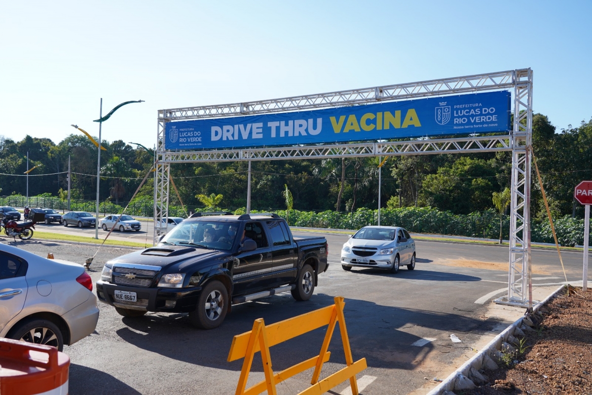 drive thru vacinacao