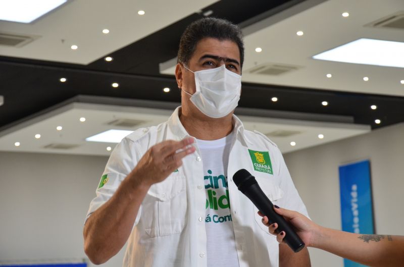 prefeito emanuel pinheiro pede mais vacinas contra a covid 19 em virtude da realizacao da copa america em cuiaba