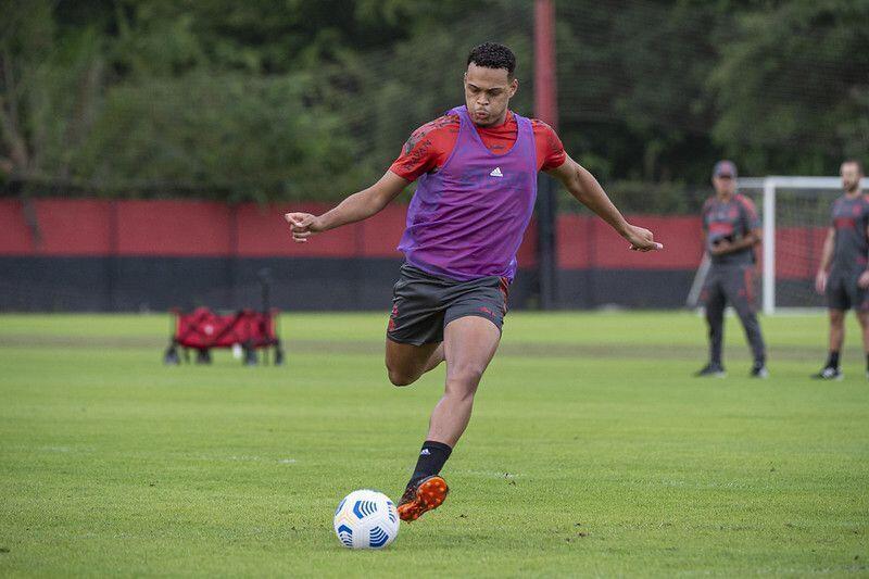 Muniz recebe proposta salarial dos Emirados Árabes e Flamengo aguarda proposta oficial 2 51265609550 57ff6845f3 c