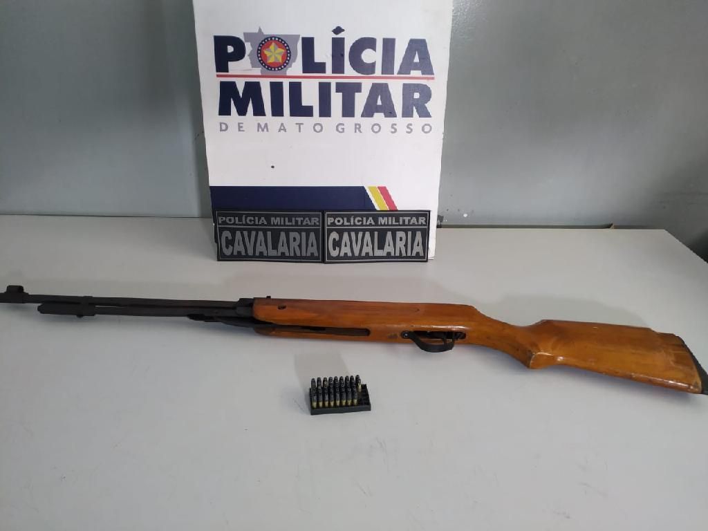 cavalaria apreende espingarda com 43 municoes em varzea grande