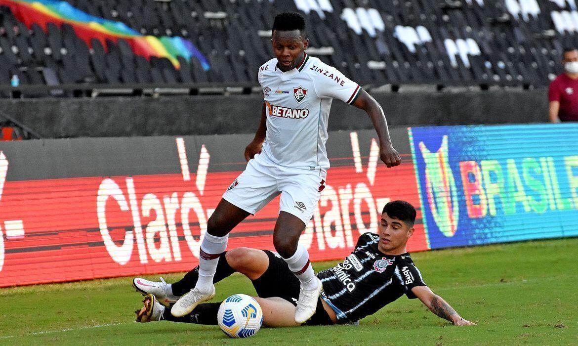 fluminense arranca empate com corinthians em sao januario