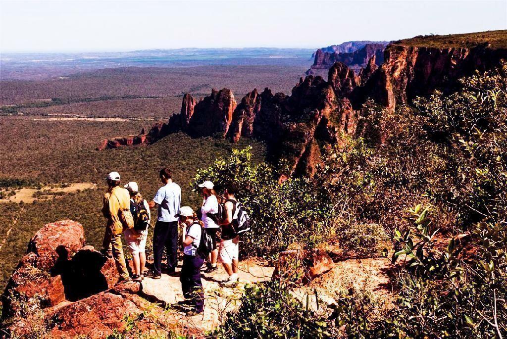 governo de mato grosso ira doar cestas basicas a guias e condutores de turismo