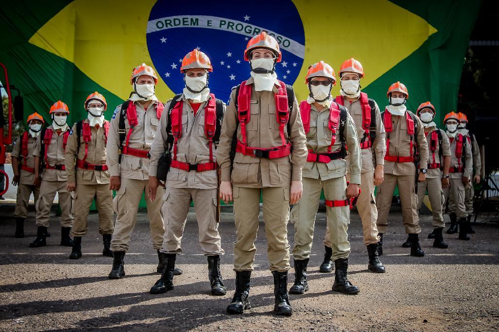 governo de mt lanca operacao de reforco no combate aos incendios florestais com presenca de secretario nacional