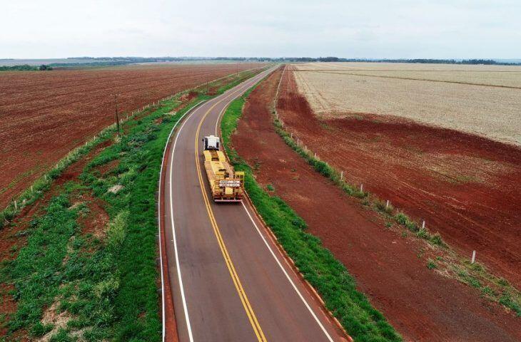 mato grosso do sul reinaldo azambuja autoriza pavimentacao de duas rodovias em sidrolandia nesta segunda