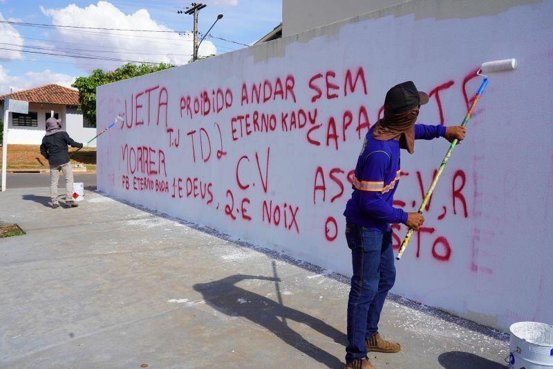 pichacoes no tessele junior sao removidas com apoio da secretaria de seguranca