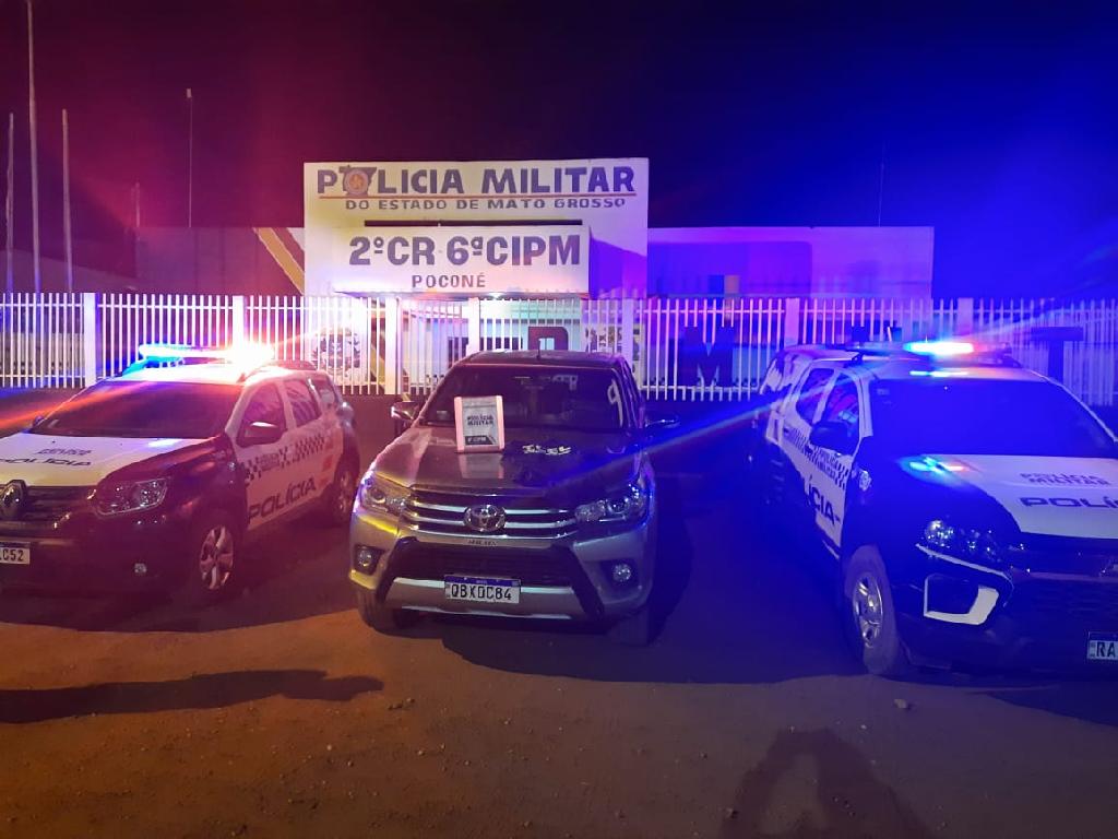 pm recupera hilux com auxilio de rastreador de celular em pocone