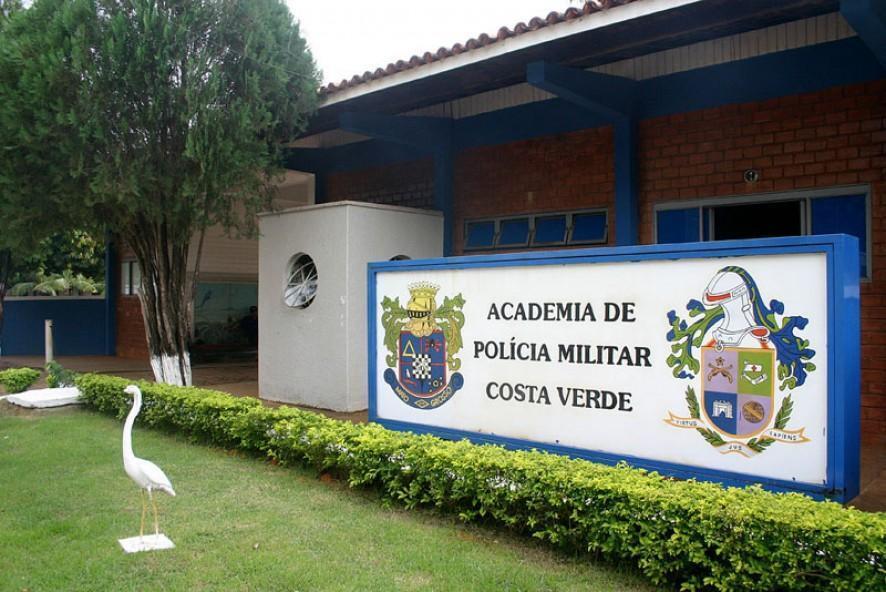 policia militar forma 72 alunos do curso superior