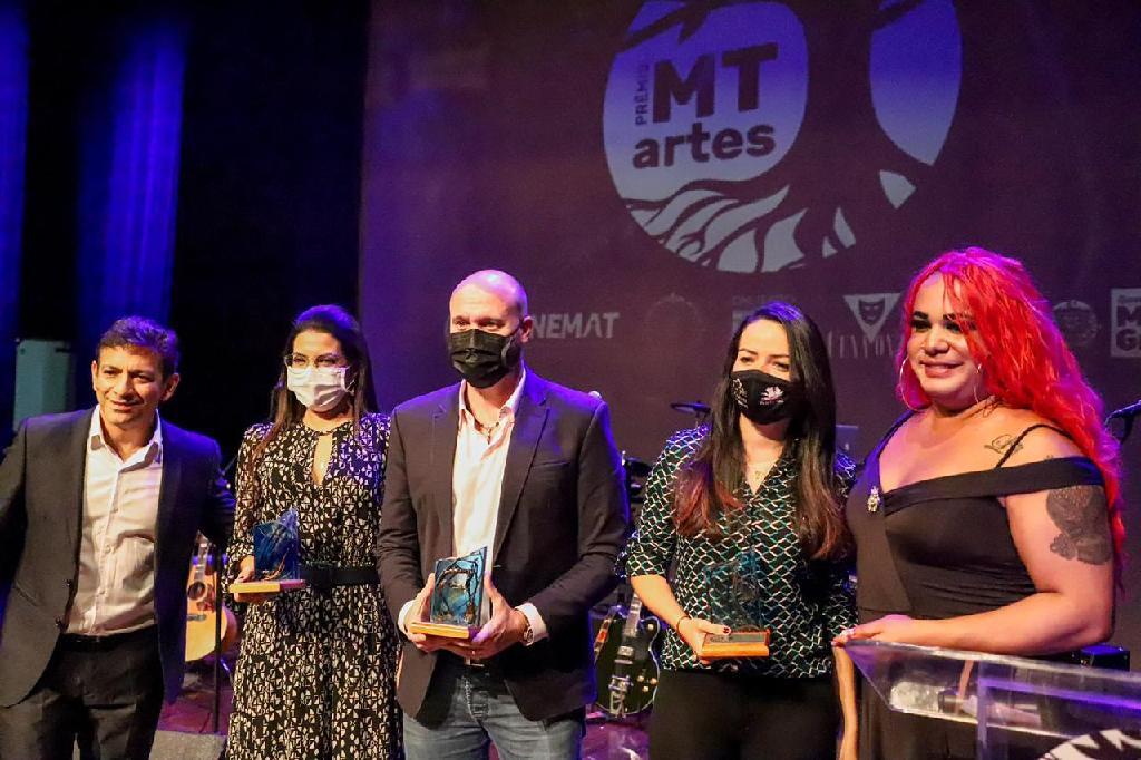 premio mt artes homenageia classe artistica e destaca trabalho de fortalecimento