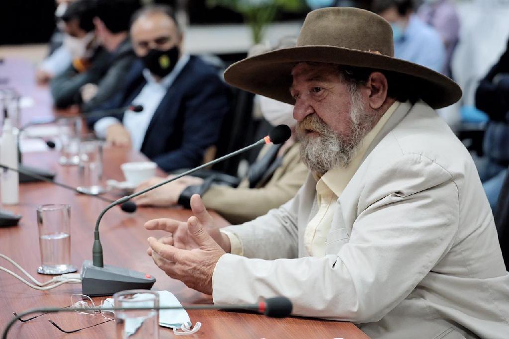 o futuro chega com a construcao dessa ferrovia estadual” afirma deputado barbudo