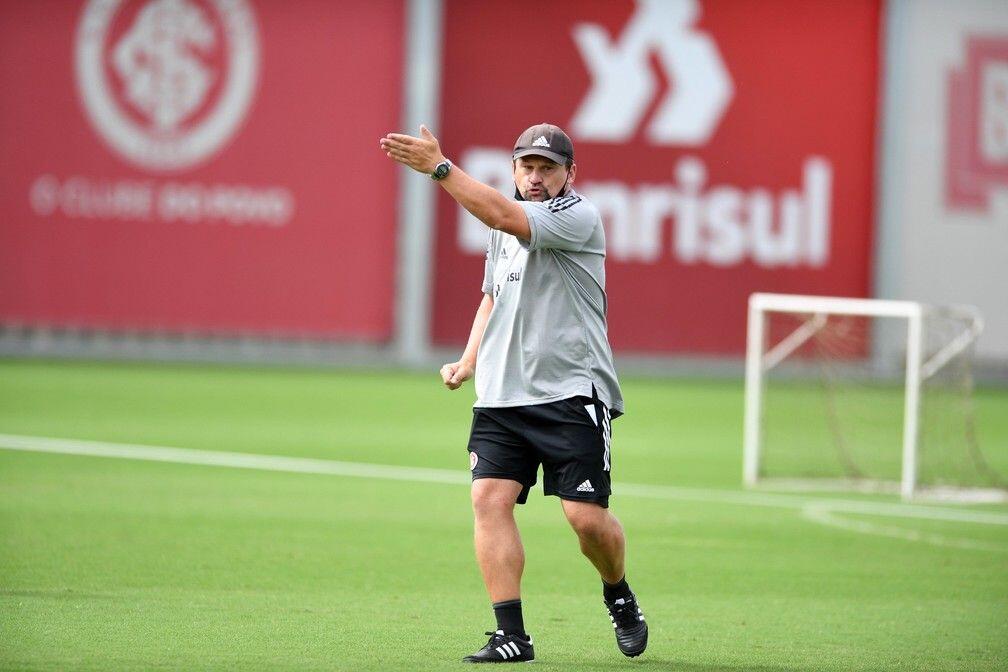 Flamengo está próximo de acertar com Fábio Matias, técnico do sub-20 do Internacional 2 51009126061 0b48b48a6e k
