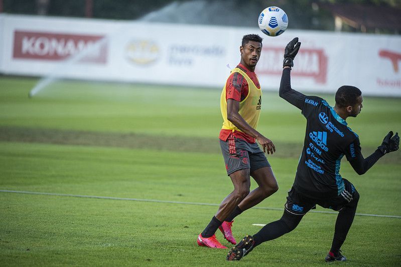 Tite define escalação do Brasil sem Gabigol e Everton Ribeiro para jogo  contra o Paraguai - Coluna do Fla