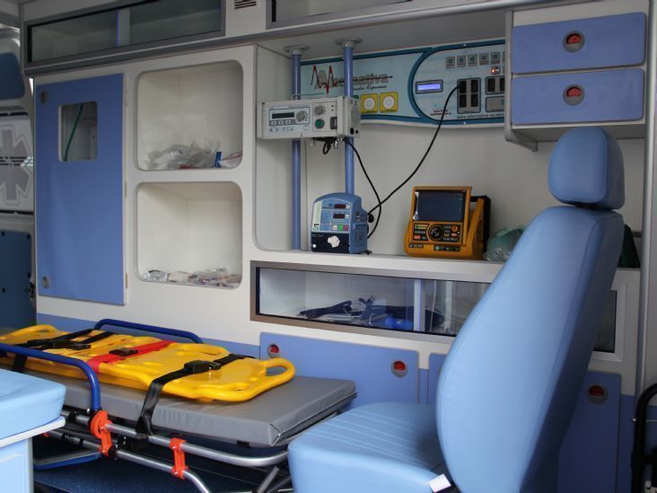 ambulância com UTI