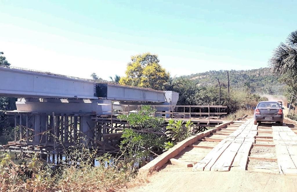 construcao de pontes de concreto vai melhorar trafego na mt 413 em santa terezinha