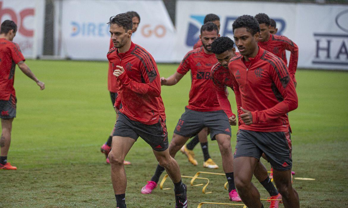 flamengo tenta retomar caminho das vitorias contra o cuiaba