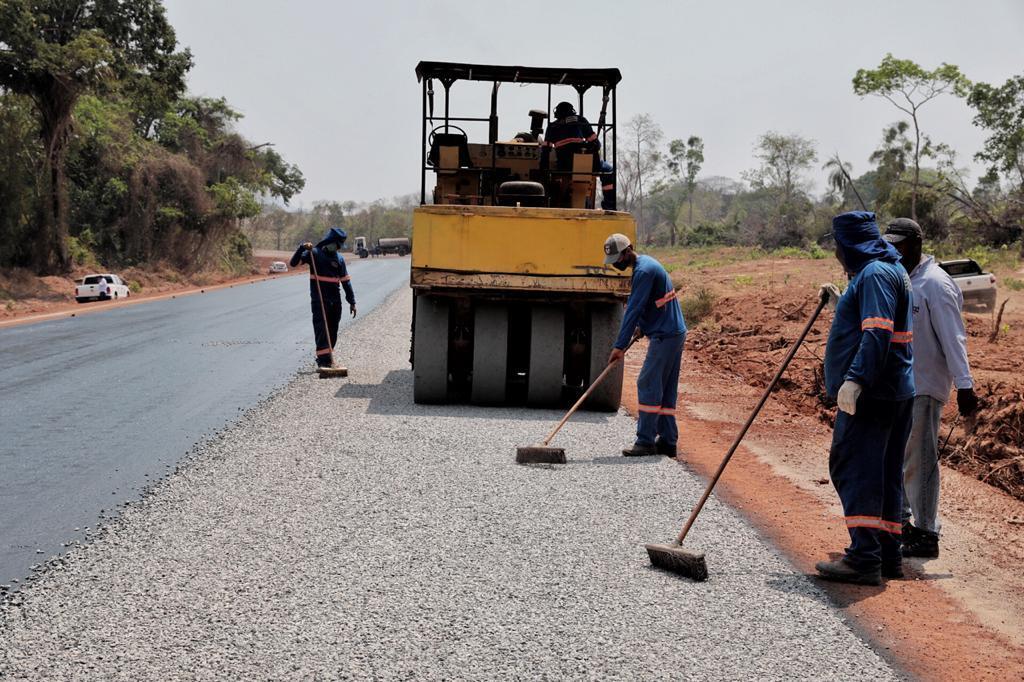 governador vistoria obras de infraestrutura e entrega cestas basicas em porto dos gauchos e tabapora