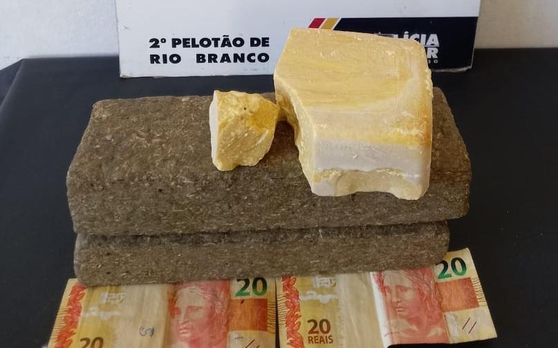 homem foge de abordagem e e pego com tabletes de droga em lambari d ´oeste