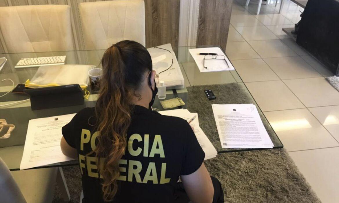 pf combate grupo que fraudava licitacao do inss em mato grosso