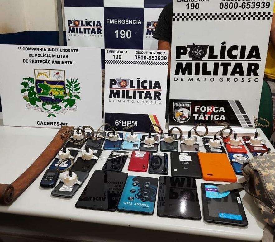 pm prende dupla em flagrante furtando loja no centro de caceres