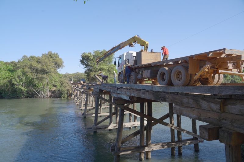 prefeitura de lucas do rio verde inicia reforma da ponte do moroco
