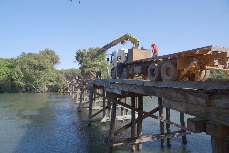 prefeitura de lucas do rio verde inicia reforma da ponte do moroco