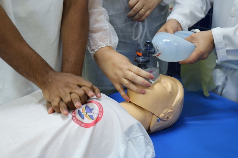 profissionais do pam recebem treinamento para situacoes de urgencia e emergencia