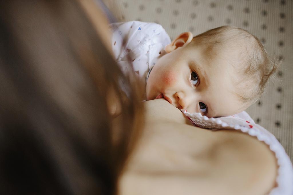 leite materno e alimento de ouro nos primeiros seis meses de vida” afirma pediatra