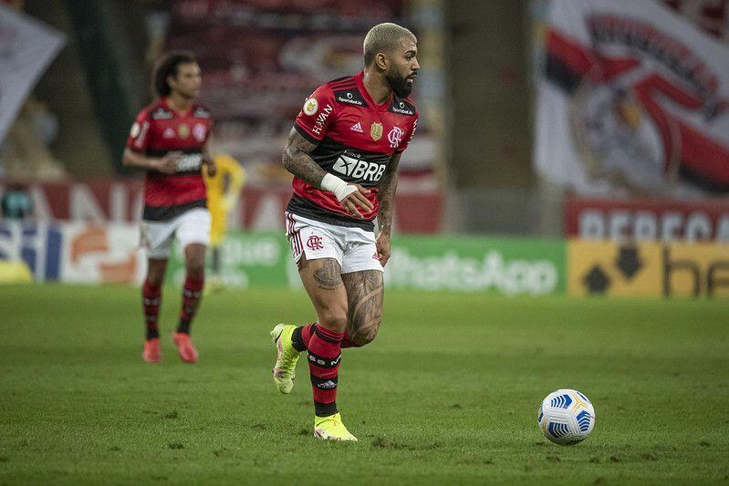Gabigol dispara contra arbitragem: "É por isso que o futebol brasileiro é uma várzea" 2 51365854556 68e5a52577 c
