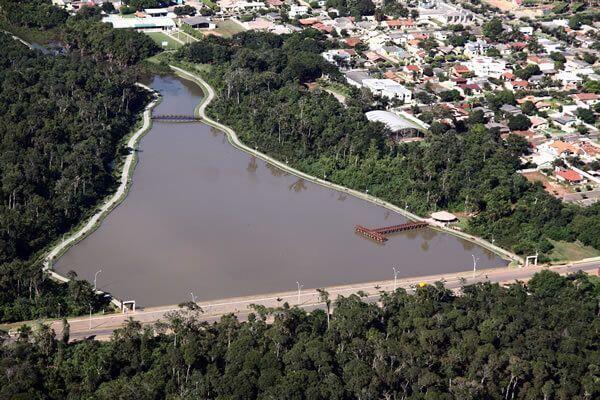 Lago Ernani José Machado.