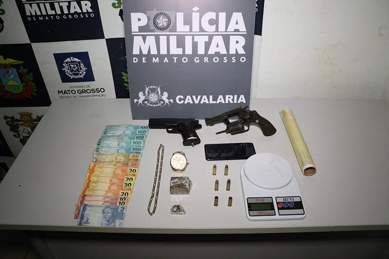 cavalaria prende suspeito de homicidio em nova mutum