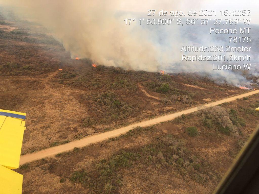 corpo de bombeiros e acionado para conter incendio no km 103 da transpantaneira