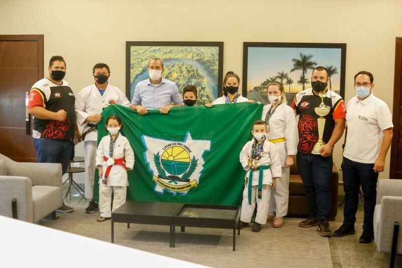 grupo luverdense de karate deve representar o estado em competicao nacional