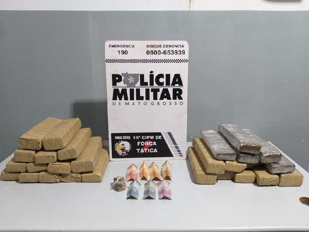 homem tenta fugir de abordagem e e pego com 27 tabletes de maconha pela forca tatica