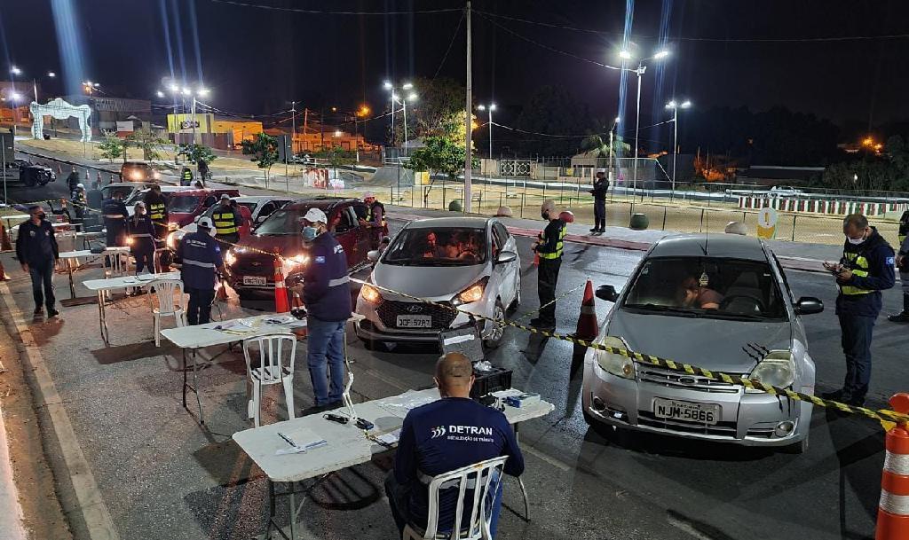 operacao prende 14 motoristas sob efeito de alcool e flagra 7 sem habilitacao em varzea grande