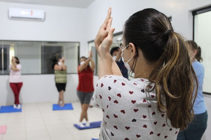 psf viii bandeirantes oferece aulas de yoga para pacientes do bairro